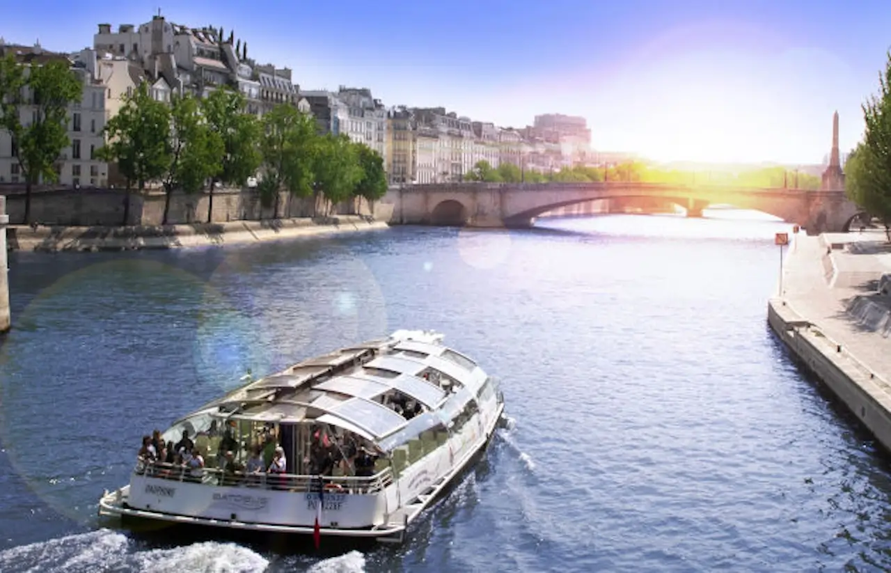 Cet été, troquez le métro pour une croisière urbaine grâce au Pass Navigo