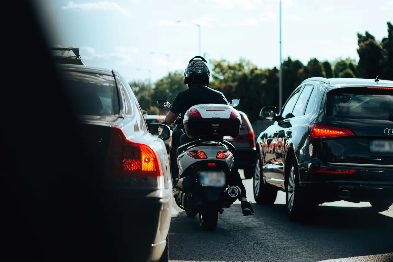 Périphérique à 50 km/h : quand la vitesse réduit, le temps de trajet s’allonge.