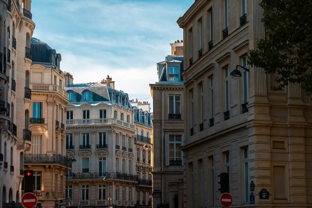 Prix des loyers à Paris en 2025 : quelles évolutions selon les arrondissements ?